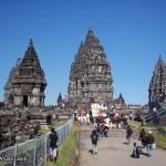 Prambanan-Hindus-Procession1