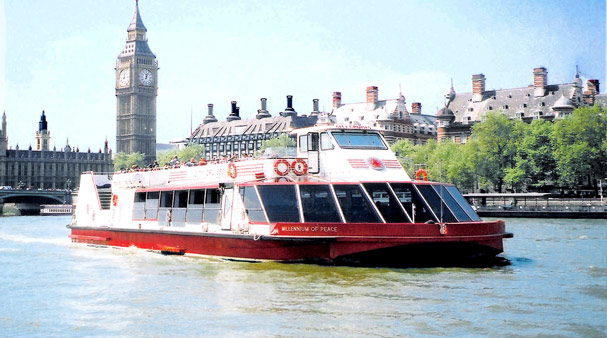 Thames River Boat Cruise