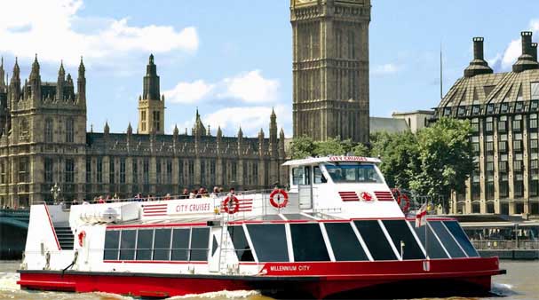 Thames river cruise
